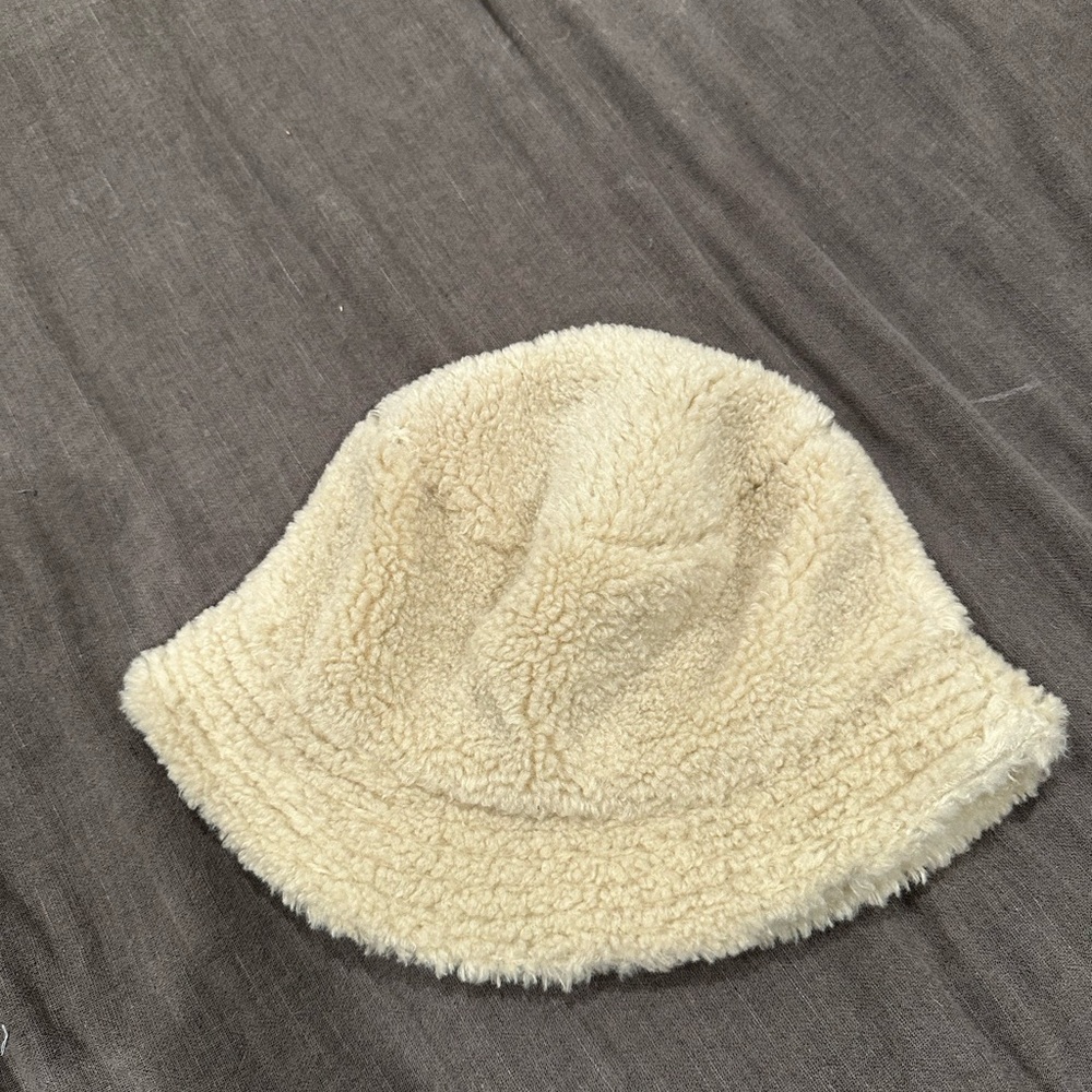 Cream fuzzy bucket hat